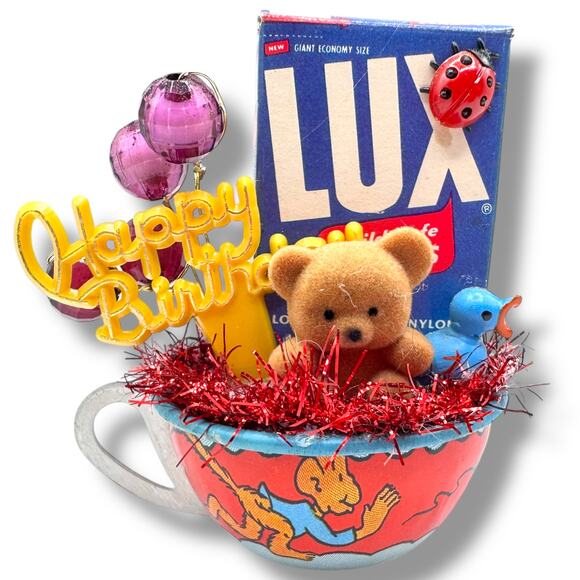 Bitty Birthday Retro Assemblage Decor - SO Kitschy Cute! - Picture 1 of 6